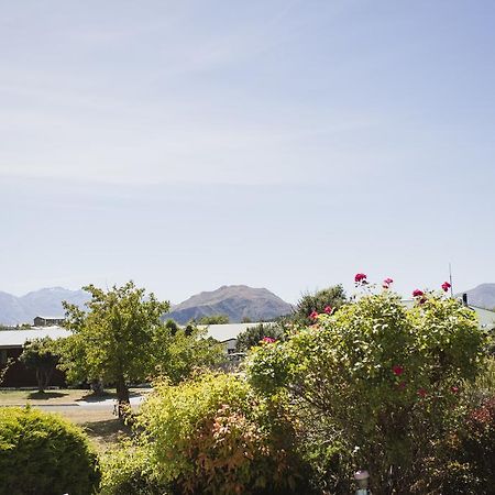 Apollo Lodge And Apartment Wanaka Buitenkant foto