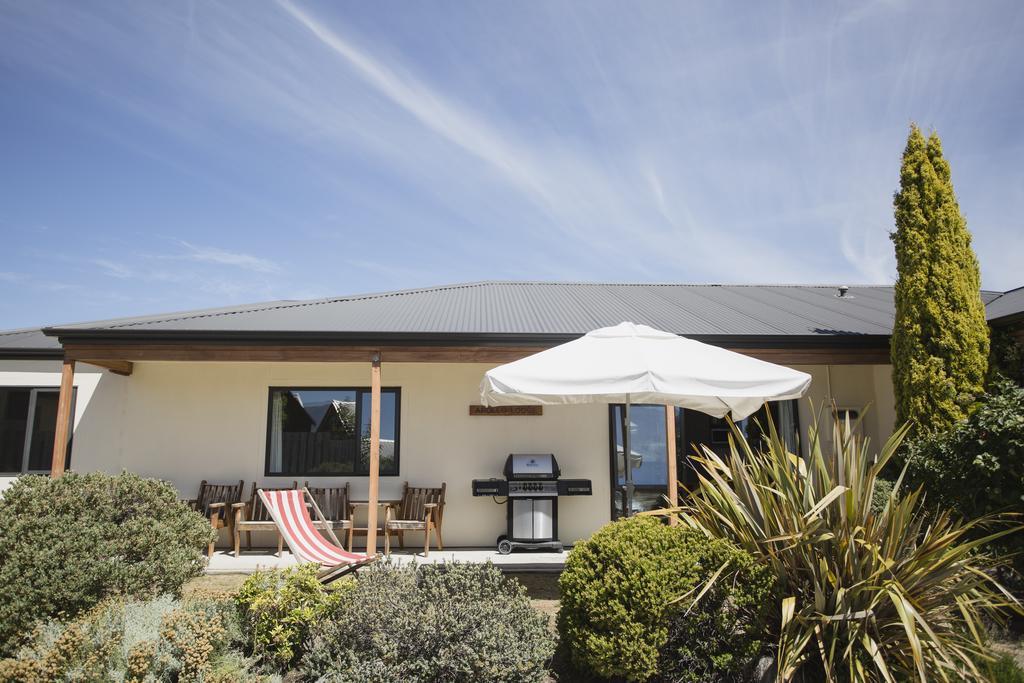 Apollo Lodge And Apartment Wanaka Buitenkant foto